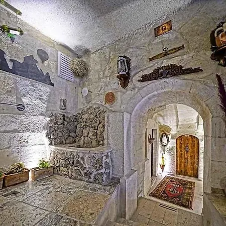Отель The Dorm Cave By Travellers Гореме